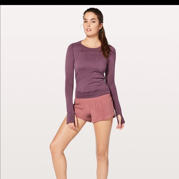 lululemon athletica Pants - Lululemon Hotty Hot short II
